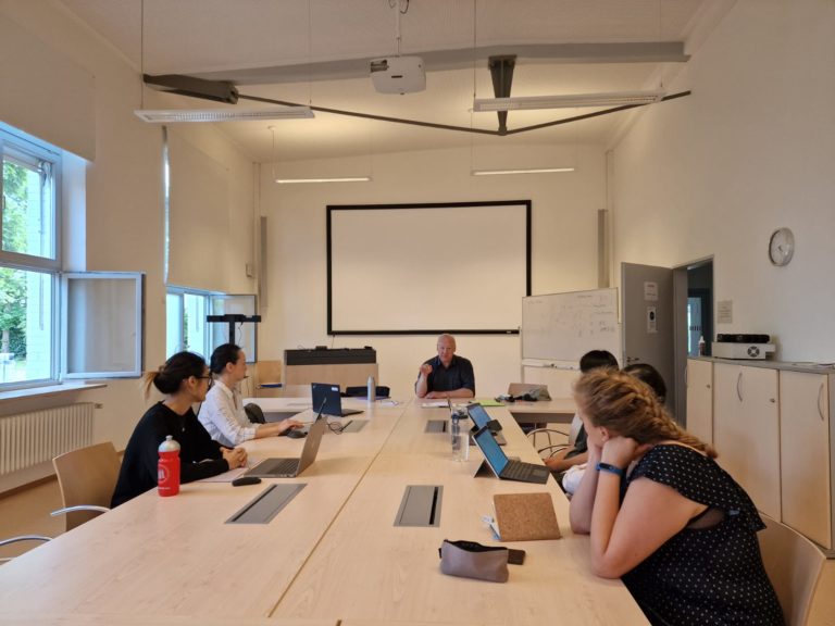 Master’s Thesis Methodology Colloquium